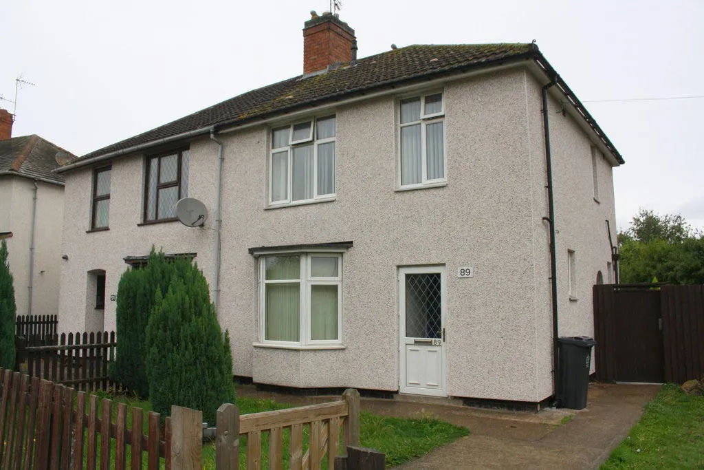 A 3 bedroom house in leicester offers better value for money than many comparable towns in England. Photo © Roger Templeman (cc-by-sa/2.0)