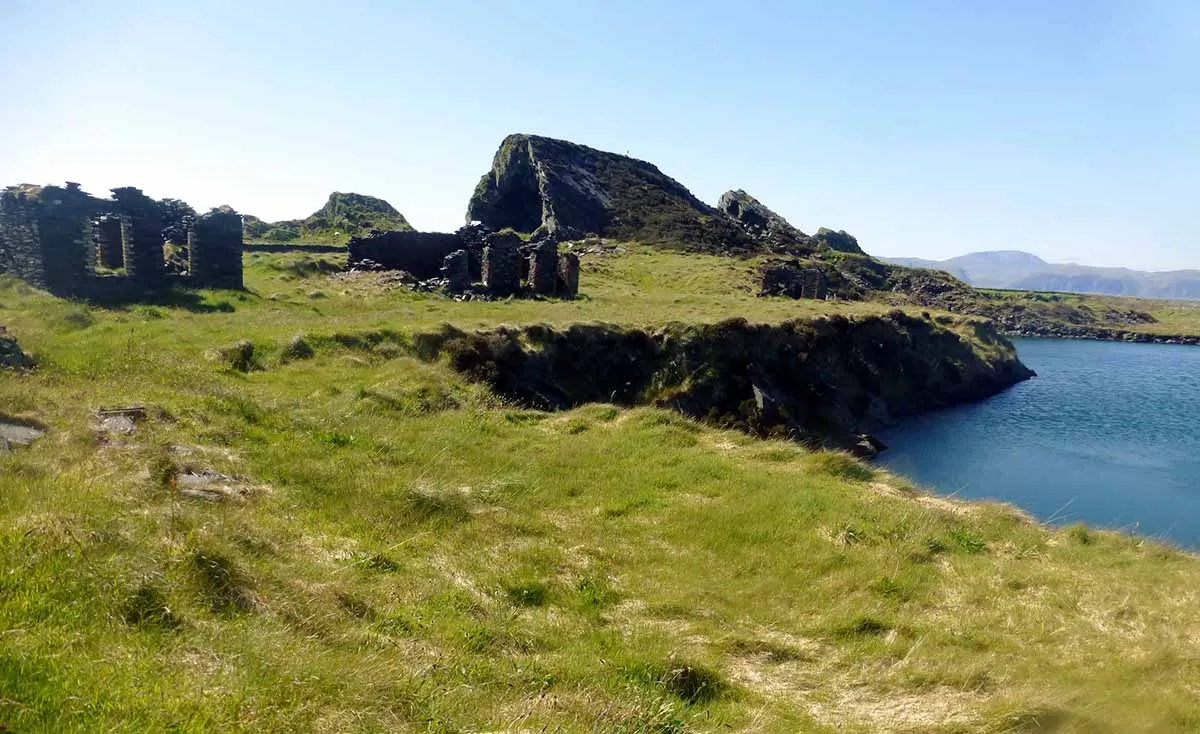 Photo showing some cheap land for sale in Scotland.