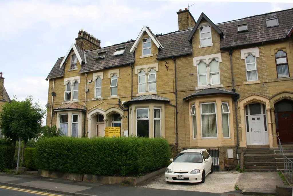 Photo showing some cheaper houses for sale in bradford, Yorkshire