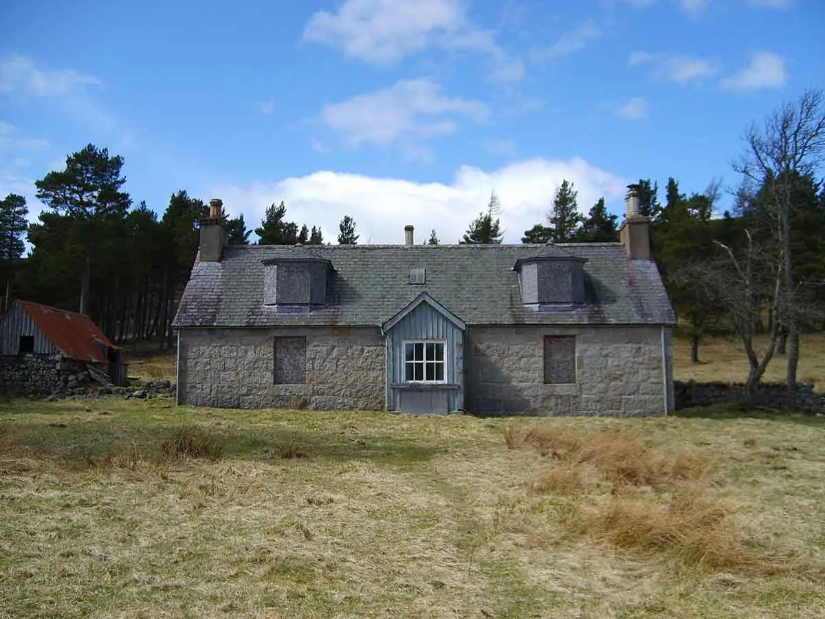 Photo of one of the many abandoned houses for sale in the UK.