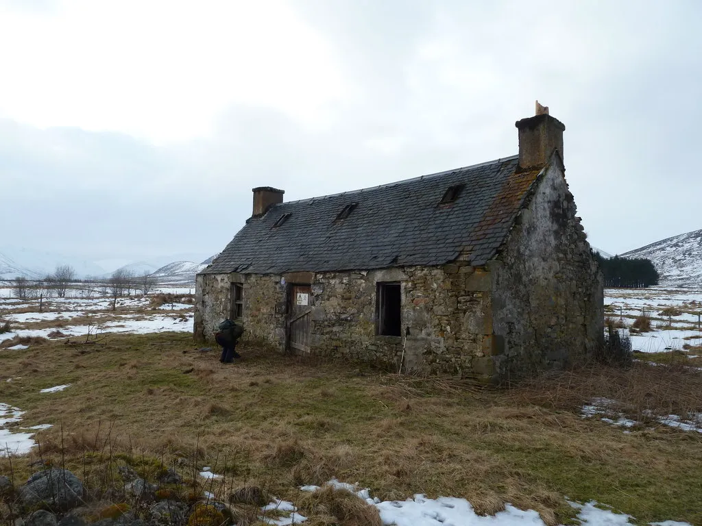 Photo of a derelict cottage in Scotland