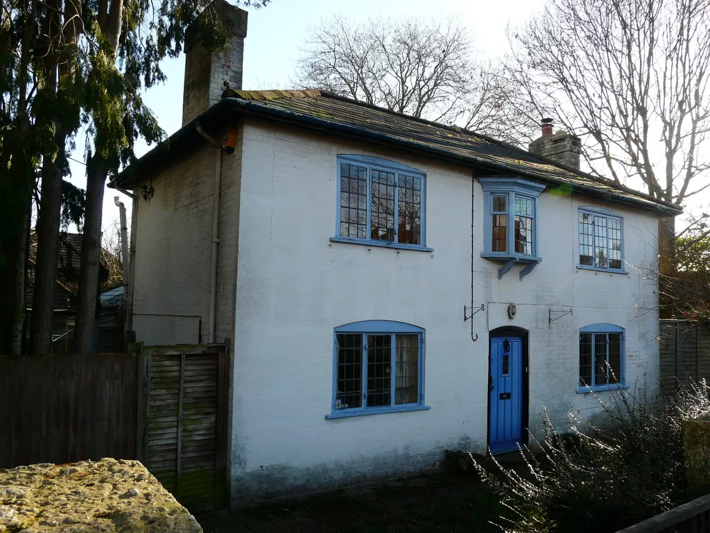 Photo of an older neglected house