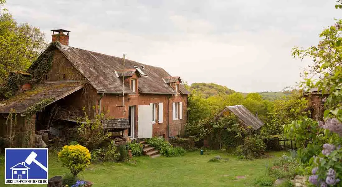 Renovating a house or flat