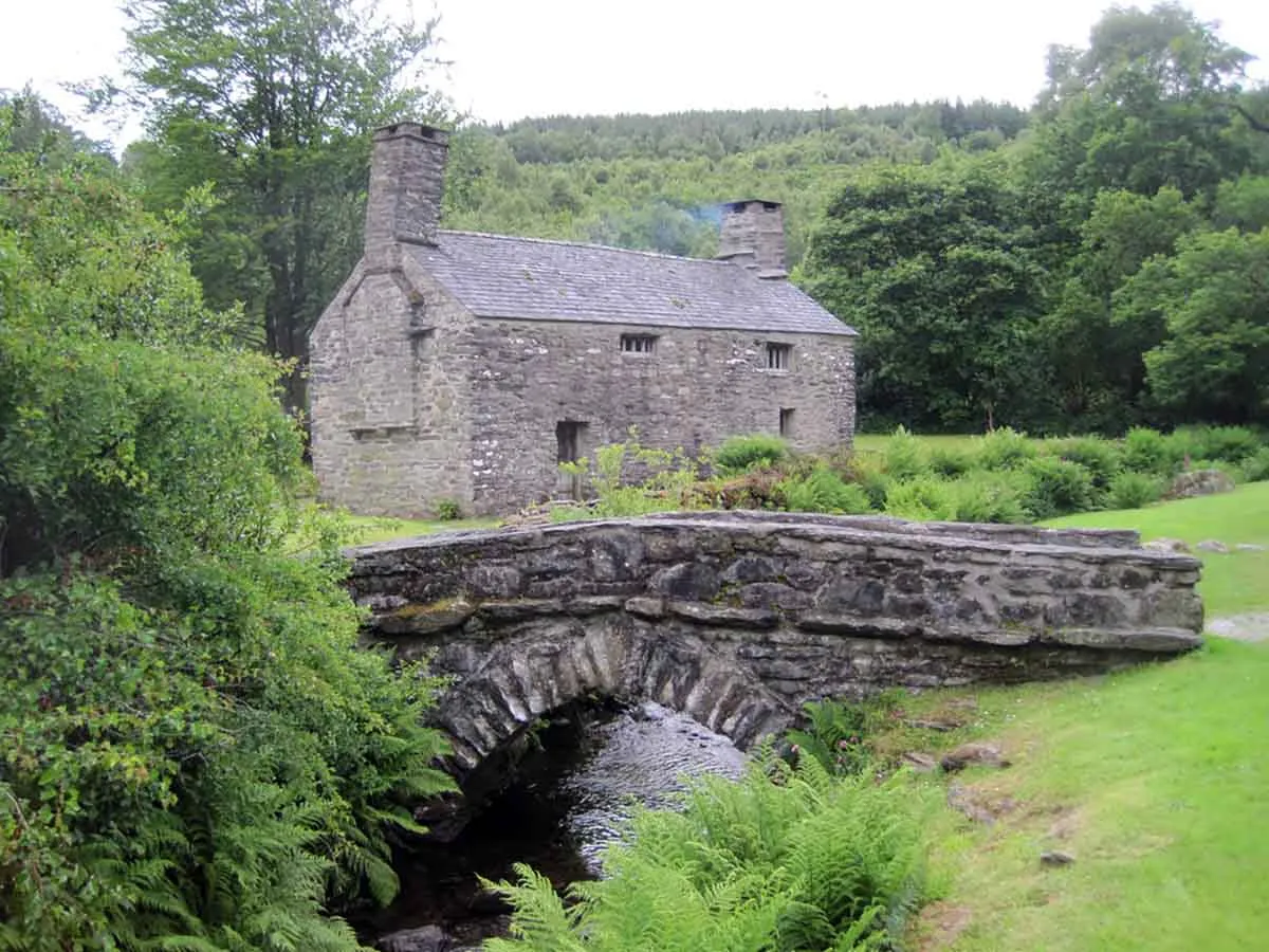 Photo of a rural cottage in Wales