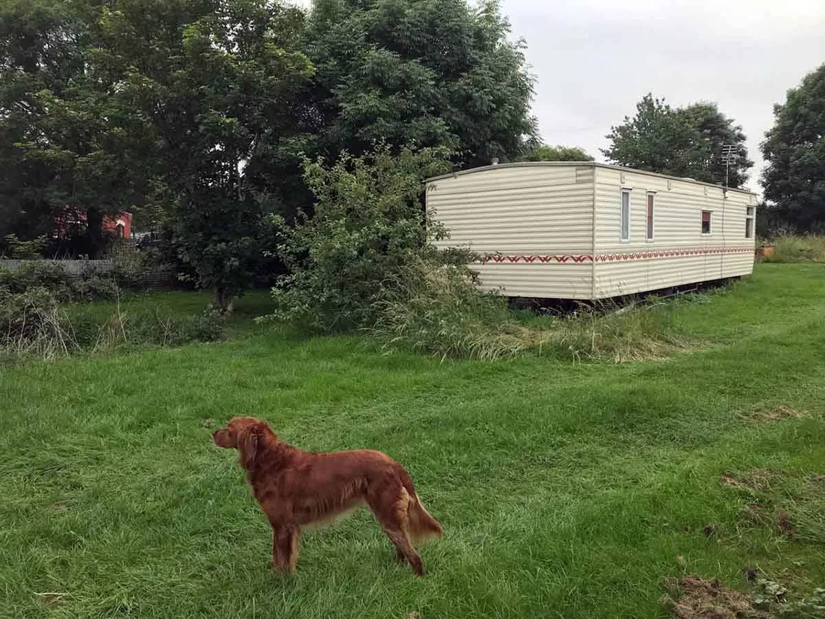 Photo of a static caravan with permission on private land.