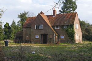 Derelict property for sale in the UK. Photo © Alan Hunt (cc-by-sa/2.0)