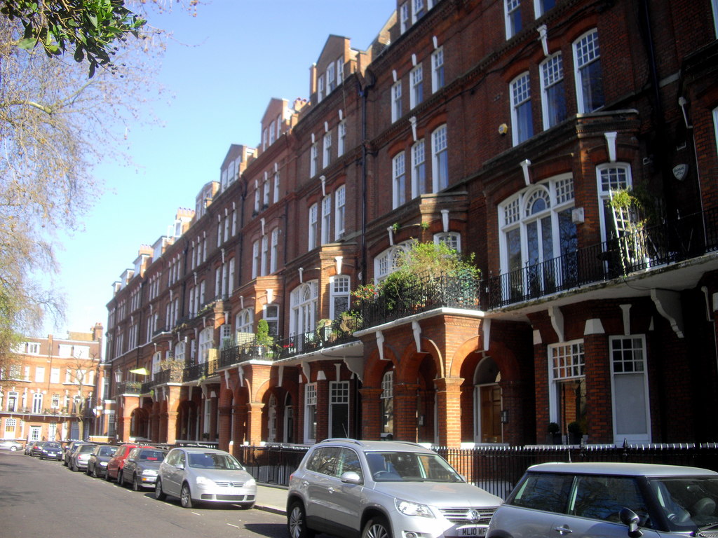 Photo of houses in Chelsea, London